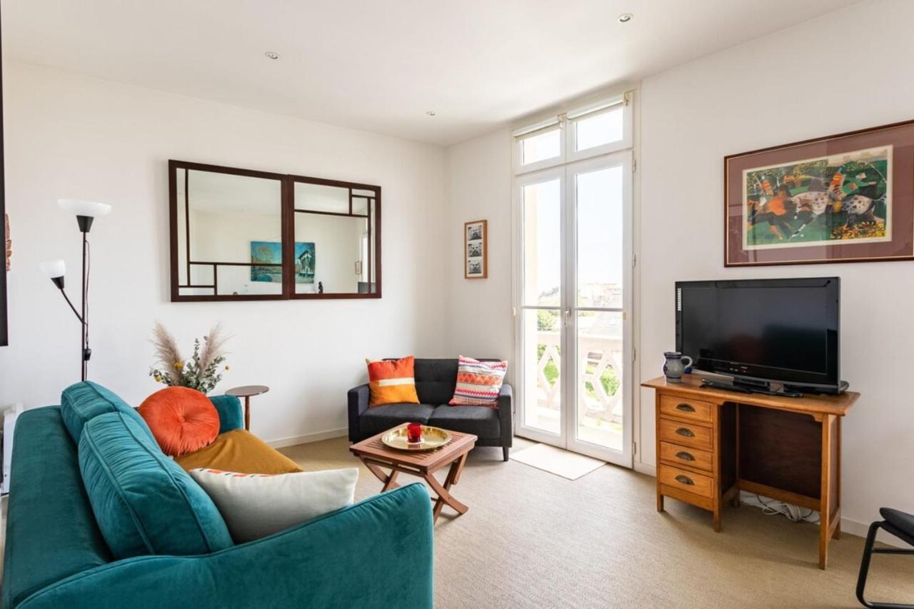 Appartement MIMOSA - Beau T2 à proximité du centre et des plages à Dinard Extérieur photo
